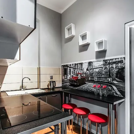 Apartment Clicktheflat Wspolna *