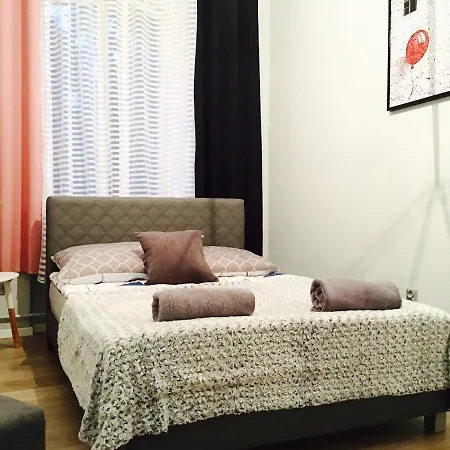 Clicktheflat Wspolna Apartment