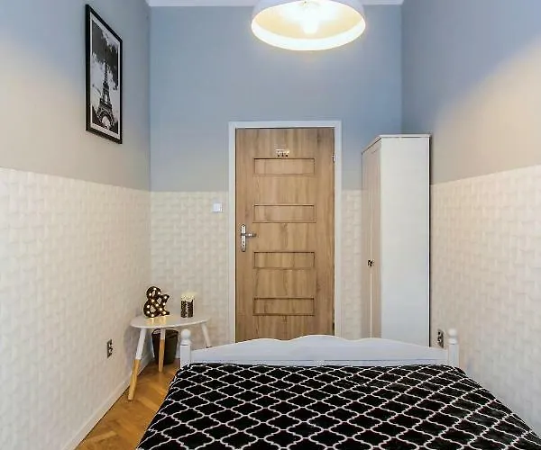 Апартаменты Clicktheflat Wspolna *